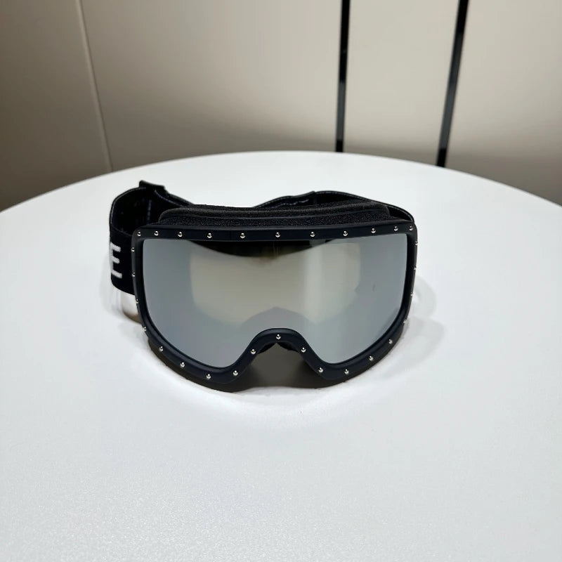New Ski Goggles Unisex Comfortable and Snug Fit Anti-fog with Anti-radiation for Professional Skiing Activities